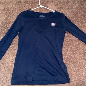 Vineyard vines tee